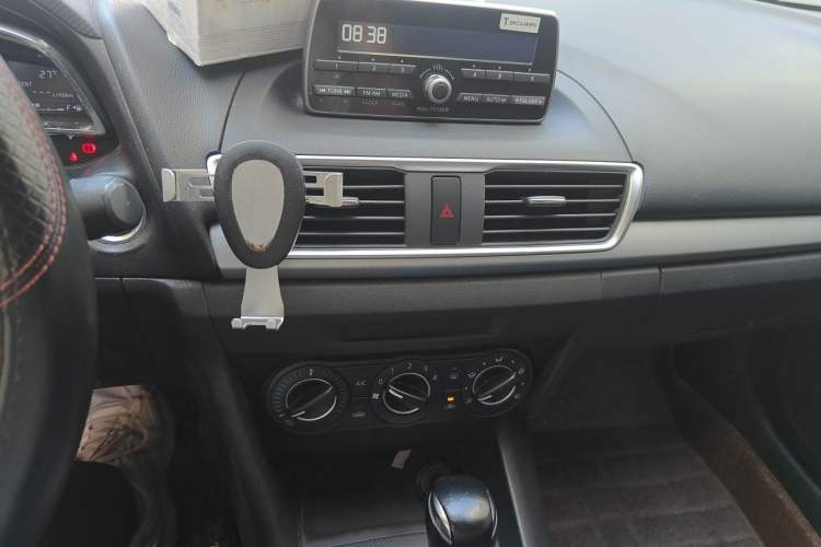 Used Mazda 3 Axela 2014 Sedan 1.5L Automatic Comfort Model Audio And AC Panel