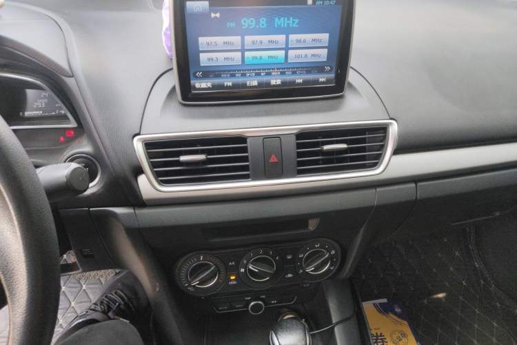 Used Mazda 3 Axela 2014 Sedan 1.5L Automatic Comfort Model Audio And AC Panel