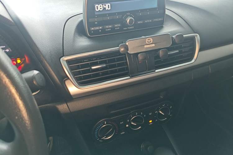 Used Mazda 3 Axela 2014 Sedan 1.5L Automatic Comfort Model Audio And AC Panel