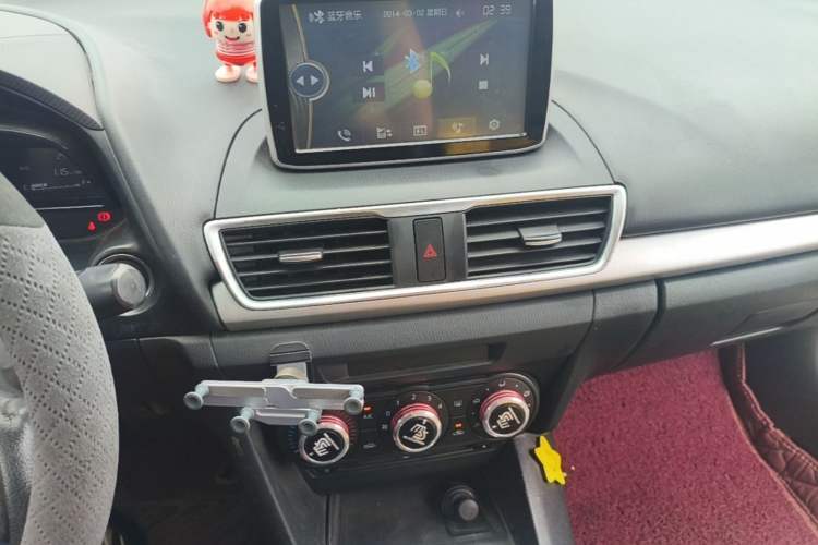 Used Mazda 3 Axela 2014 Sedan 1.5L Manual Comfort Model Audio And AC Panel