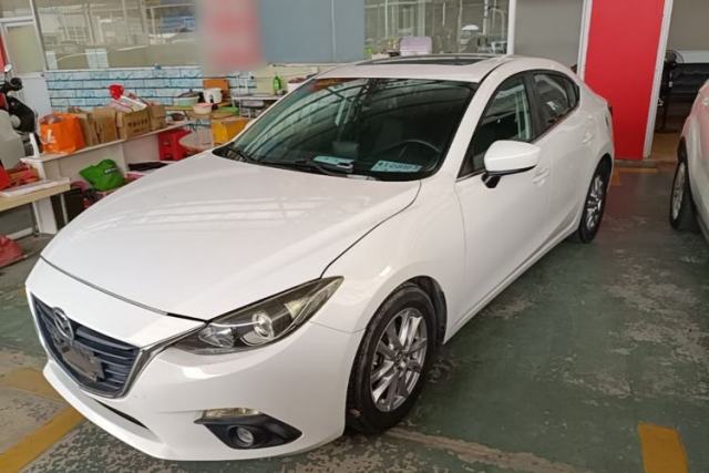 Used Mazda 3 Axela 2014 Sedan 1.5L Automatic Luxury Model
