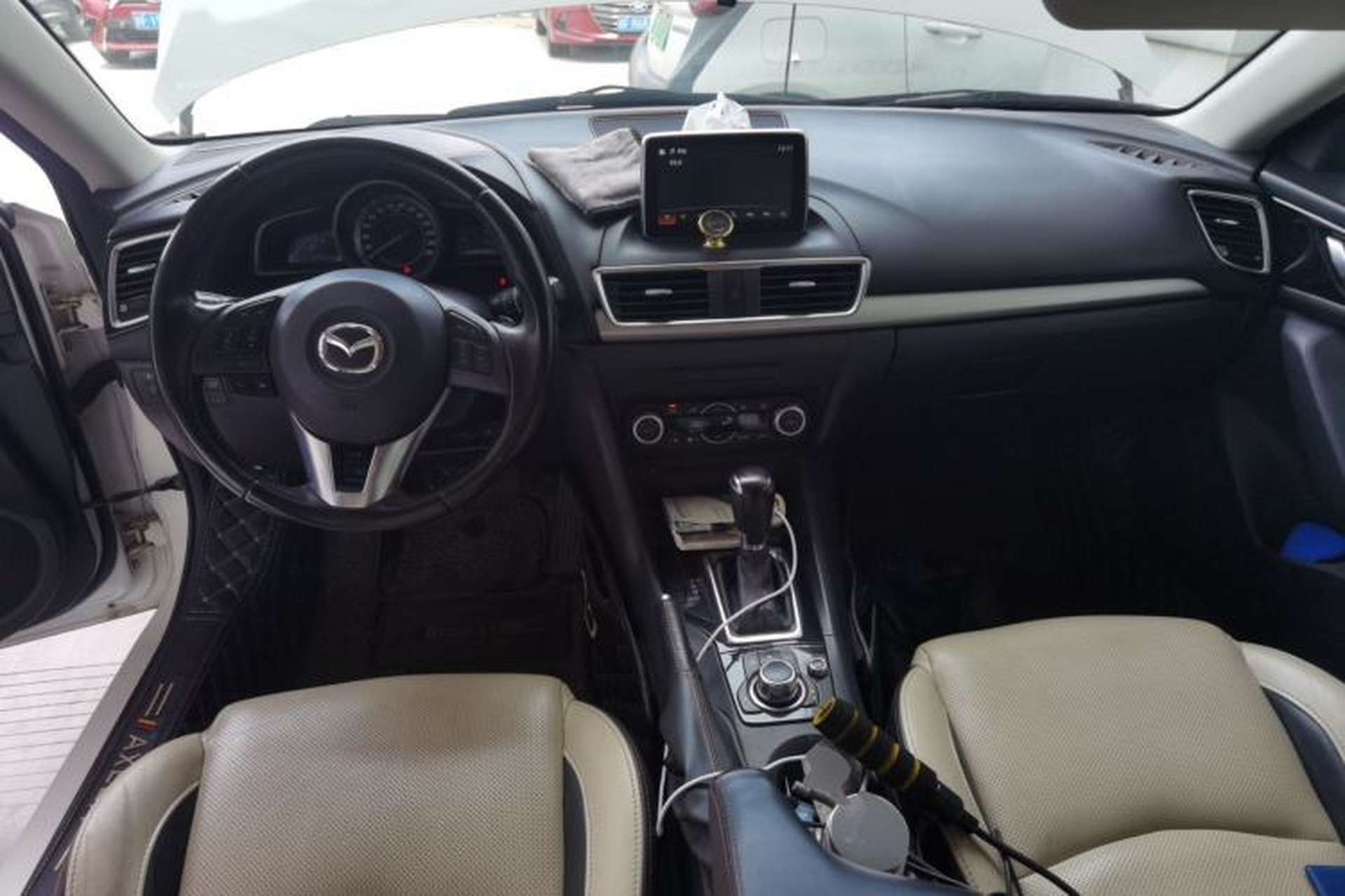 Used Mazda 3 Axela 2014 Sedan 2.0L Automatic Sport Model Center Console