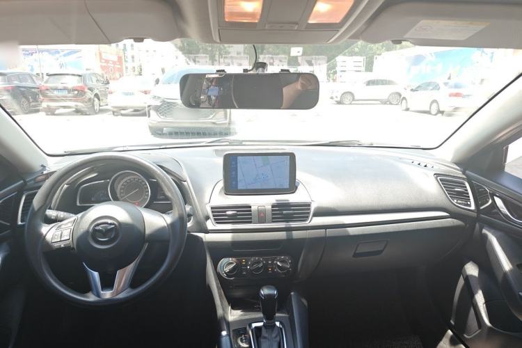 Used Mazda 3 Axela 2014 Sedan 1.5L Automatic Comfort Model Center Console