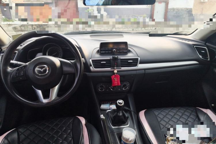 Used Mazda 3 Axela 2014 Hatchback 1.5L Manual Comfort Model Center Console