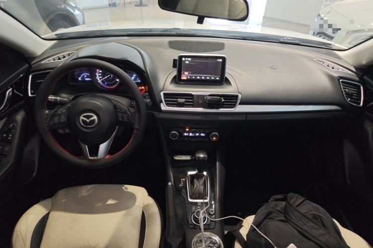 Used Mazda 3 Axela 2014 Sedan 2.0L Automatic Sport Model Center Console