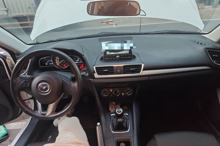 Used Mazda 3 Axela 2014 Hatchback 1.5L Manual Comfort Model Center Console
