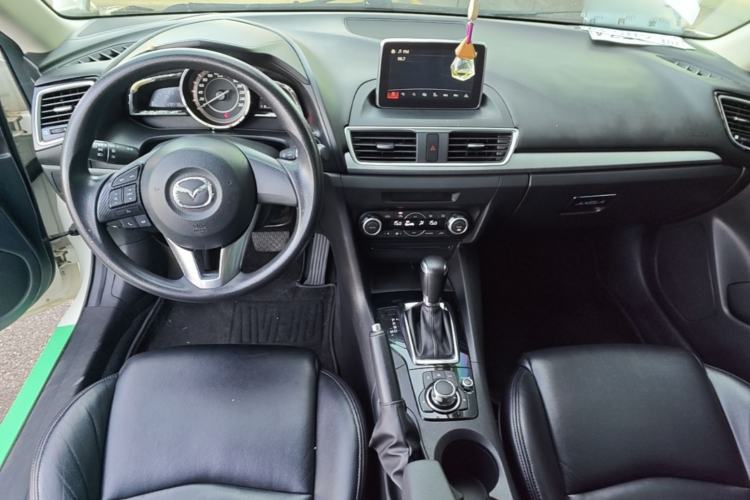 Used Mazda 3 Axela 2014 Sedan 1.5L Automatic Luxury Model Center Console