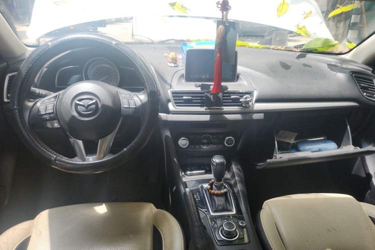 Used Mazda 3 Axela 2014 Sedan 2.0L Automatic Sport Model Center Console