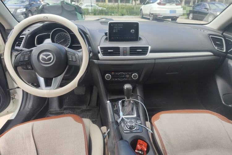 Used Mazda 3 Axela 2014 Sedan 2.0L Automatic Sport Model Center Console