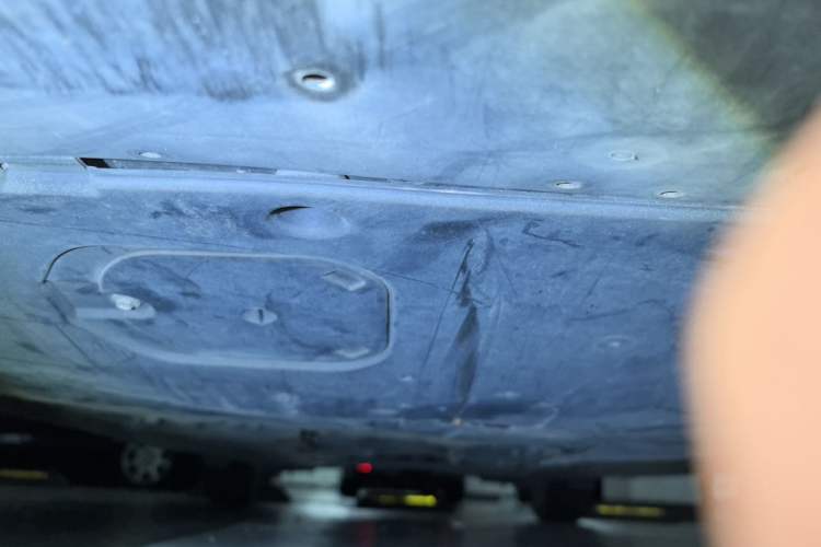 Used Mazda 3 Axela 2014 Sedan 1.5L Automatic Luxury Model Chassis Front