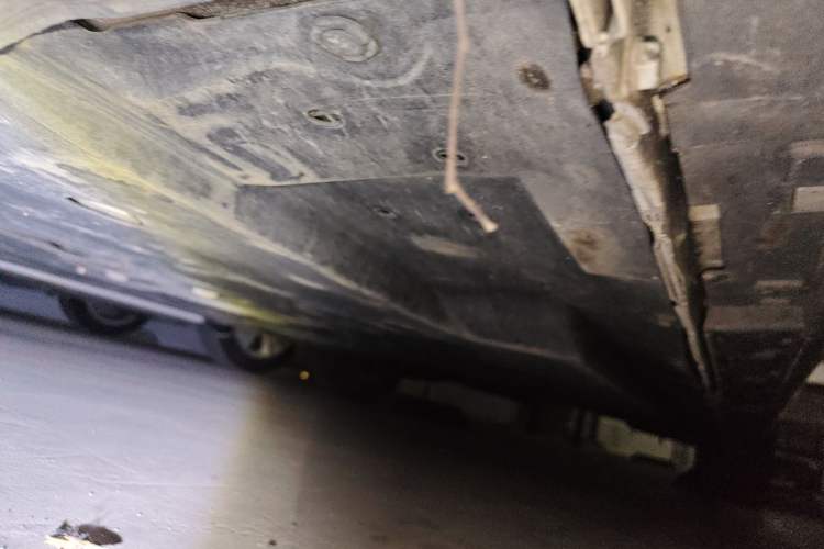 Used Mazda 3 Axela 2014 Sedan 1.5L Automatic Luxury Model Chassis Front Left