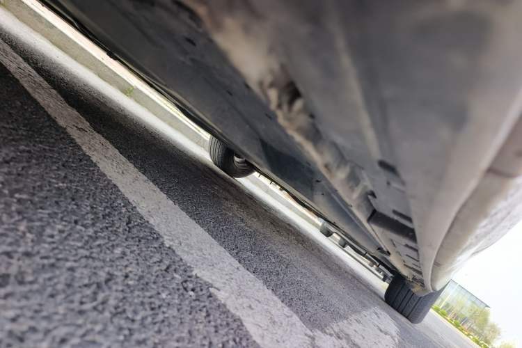Used Mazda 3 Axela 2014 Sedan 1.5L Manual Comfort Model Chassis Front Left