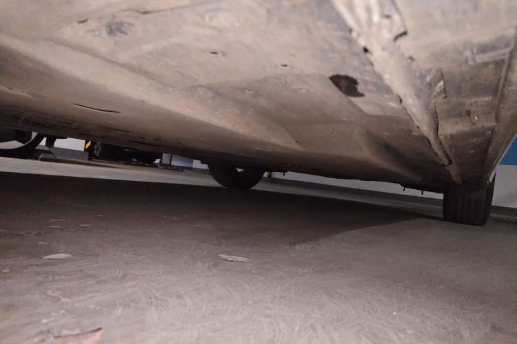 Used Mazda 3 Axela 2014 Sedan 2.0L Automatic Sport Model Chassis Front Left