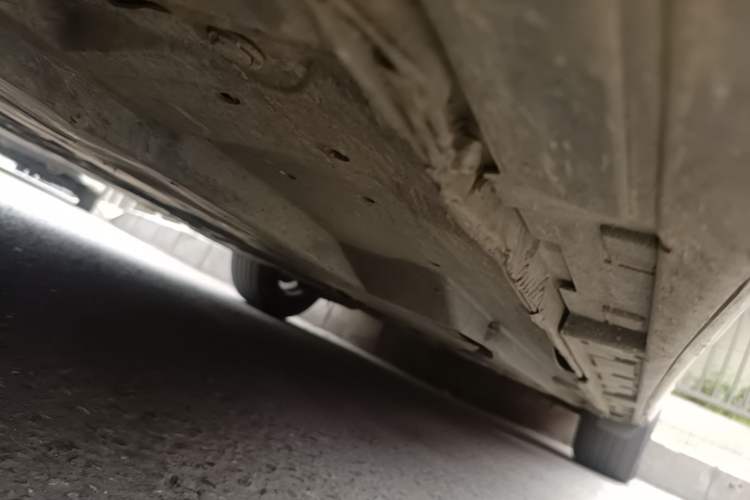Used Mazda 3 Axela 2014 Sedan 1.5L Manual Comfort Model Chassis Front Left