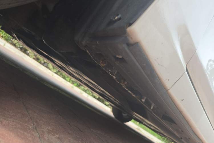 Used Mazda 3 Axela 2014 Sedan 1.5L Automatic Comfort Model Chassis Front Left