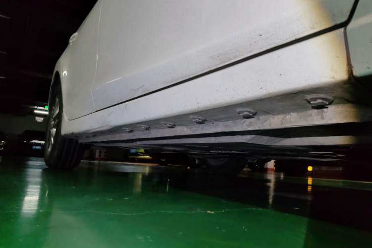 Used Mazda 3 Axela 2014 Sedan 1.5L Automatic Luxury Model Chassis Front Right