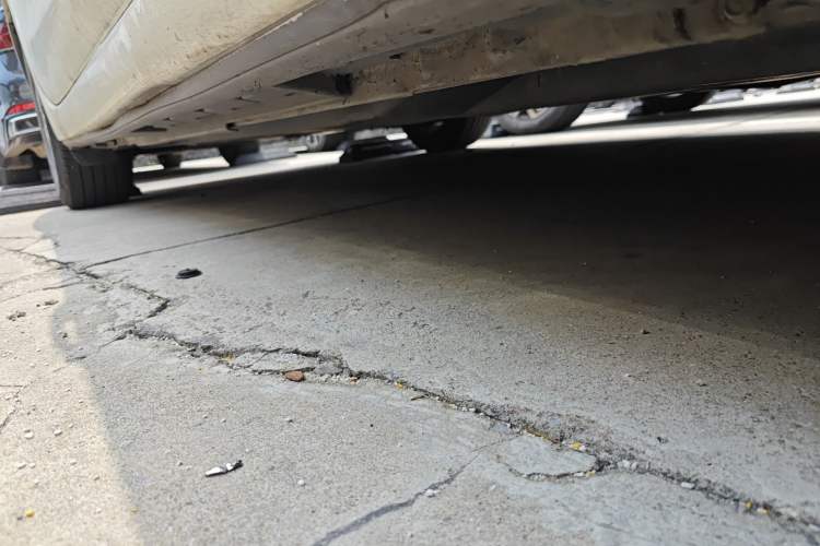 Used Mazda 3 Axela 2014 Sedan 1.5L Manual Comfort Model Chassis Front Right