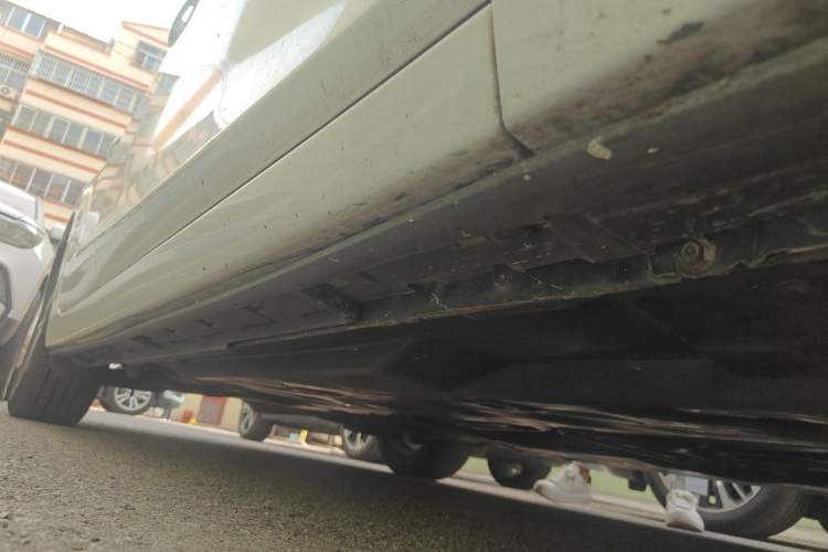 Used Mazda 3 Axela 2014 Sedan 1.5L Automatic Comfort Model Chassis Front Right