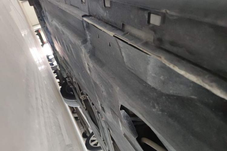 Used Mazda 3 Axela 2014 Sedan 1.5L Automatic Comfort Model Chassis Rear Left