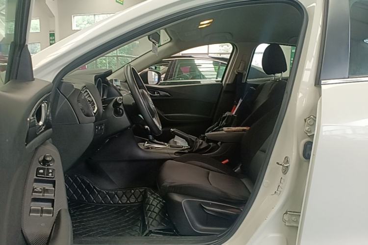 Used Mazda 3 Axela 2014 Sedan 1.5L Automatic Comfort Model Driver Seat