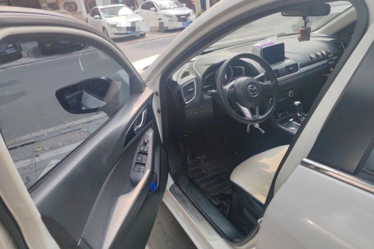 Used Mazda 3 Axela 2014 Sedan 1.5L Automatic Luxury Model Driver Seat