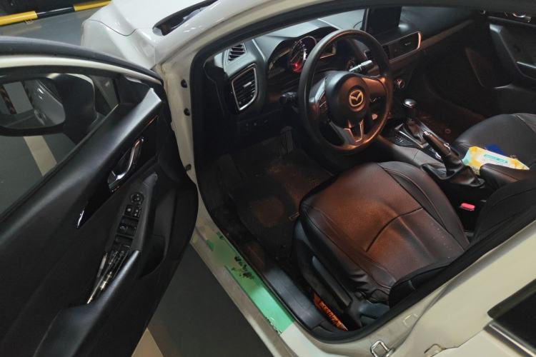 Used Mazda 3 Axela 2014 Sedan 1.5L Automatic Luxury Model Driver Seat