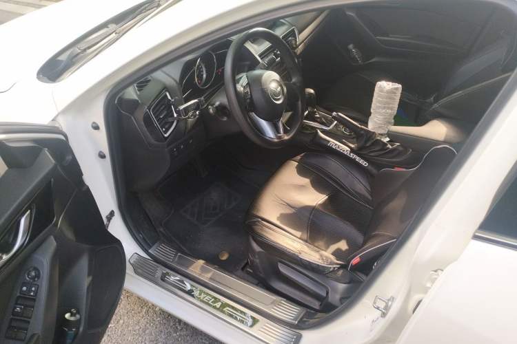 Used Mazda 3 Axela 2014 Sedan 1.5L Automatic Luxury Model Driver Seat