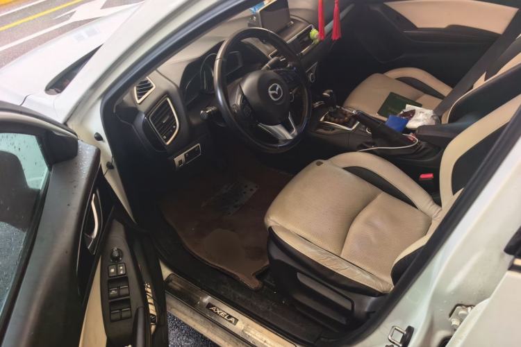 Used Mazda 3 Axela 2014 Sedan 2.0L Automatic Flagship Model Driver Seat
