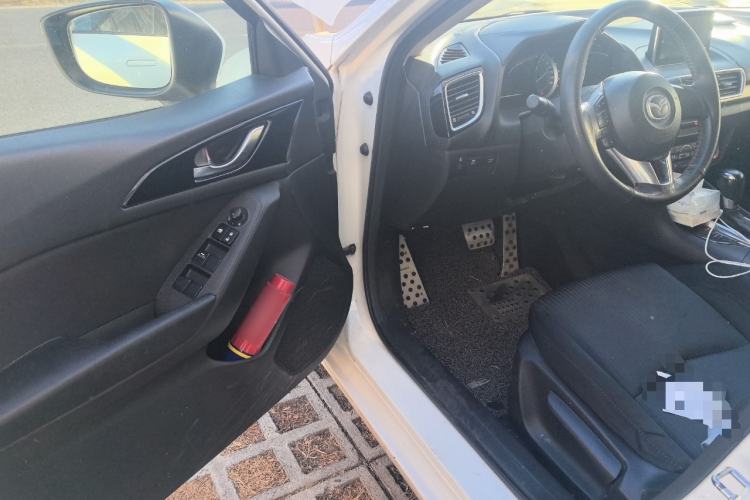 Used Mazda 3 Axela 2014 Sedan 1.5L Automatic Luxury Model Driver Seat