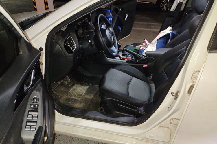 Used Mazda 3 Axela 2014 Sedan 1.5L Manual Comfort Model Driver Seat