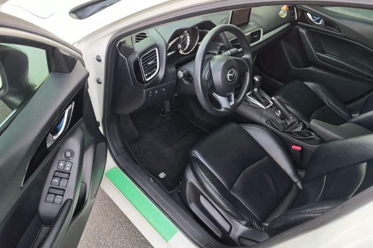 Used Mazda 3 Axela 2014 Sedan 1.5L Automatic Luxury Model Driver Seat