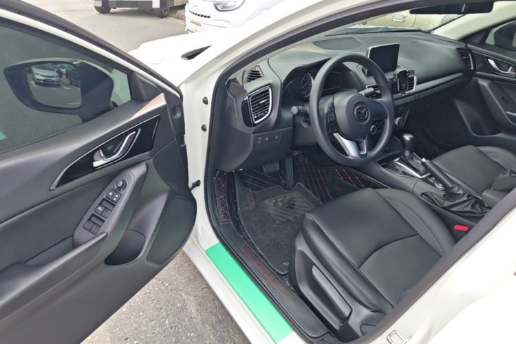 Used Mazda 3 Axela 2014 Sedan 1.5L Automatic Luxury Model Driver Seat