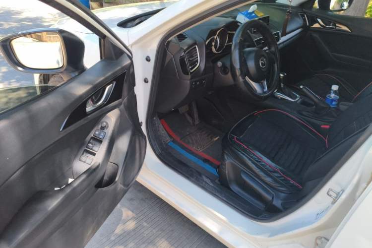Used Mazda 3 Axela 2014 Sedan 1.5L Automatic Comfort Model Driver Seat