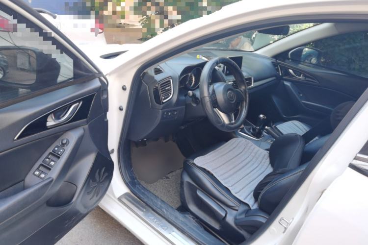 Used Mazda 3 Axela 2014 Hatchback 1.5L Manual Comfort Model Driver Seat