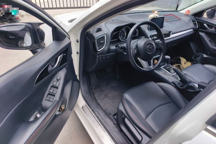 Used Mazda 3 Axela 2014 Sedan 2.0L Automatic Flagship Model Driver Seat