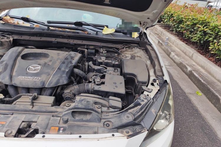 Used Mazda 3 Axela 2014 Sedan 1.5L Manual Comfort Model Engine Bay Left