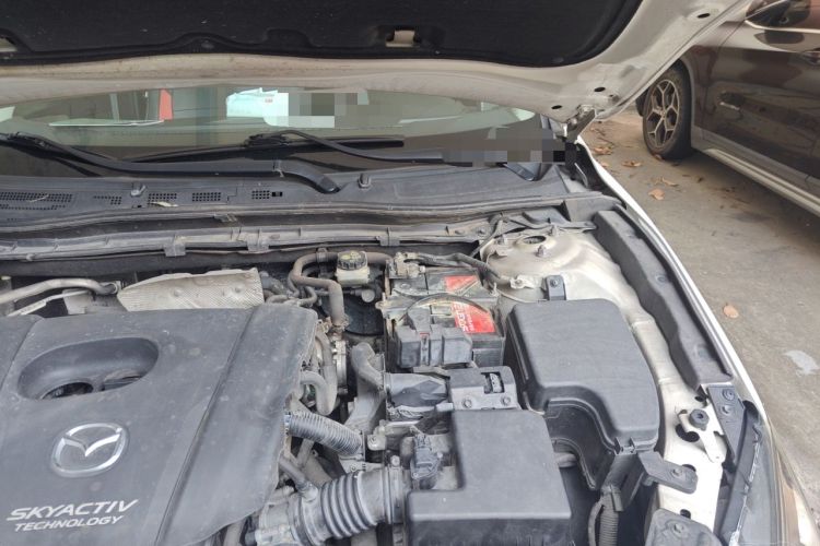 Used Mazda 3 Axela 2014 Sedan 1.5L Automatic Comfort Model Engine Bay Left