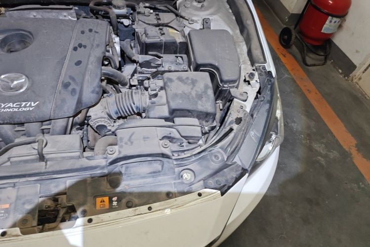 Used Mazda 3 Axela 2014 Sedan 2.0L Automatic Flagship Model Engine Bay Left