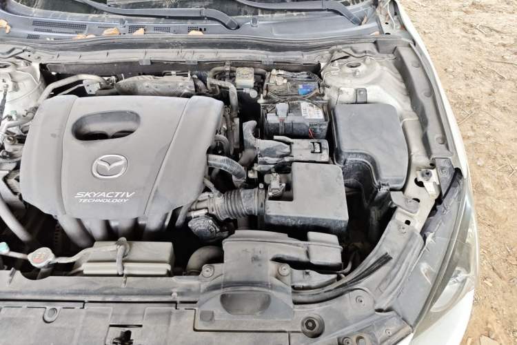 Used Mazda 3 Axela 2014 Sedan 1.5L Automatic Luxury Model Engine Bay Left
