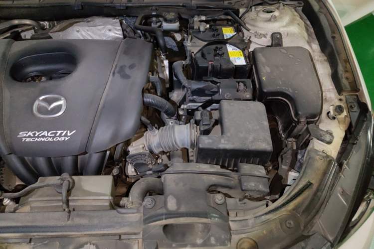 Used Mazda 3 Axela 2014 Sedan 1.5L Automatic Luxury Model Engine Bay Left
