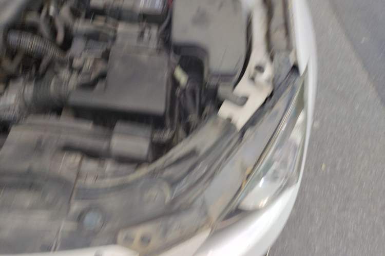 Used Mazda 3 Axela 2014 Sedan 1.5L Automatic Luxury Model Engine Bay Left