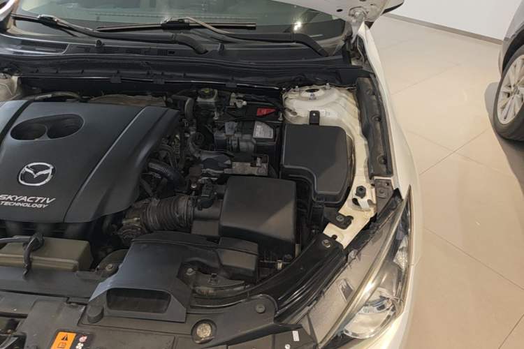 Used Mazda 3 Axela 2014 Sedan 2.0L Automatic Sport Model Engine Bay Left