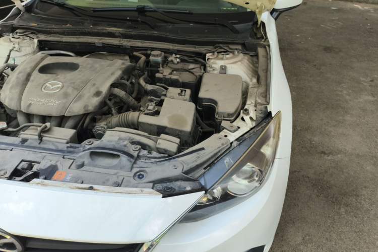 Used Mazda 3 Axela 2014 Sedan 1.5L Automatic Luxury Model Engine Bay Left