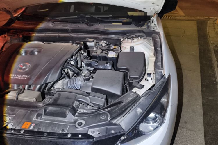 Used Mazda 3 Axela 2014 Sedan 2.0L Automatic Sport Model Engine Bay Left