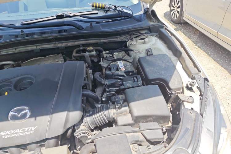 Used Mazda 3 Axela 2014 Sedan 2.0L Automatic Sport Model Engine Bay Left
