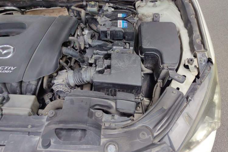 Used Mazda 3 Axela 2014 Sedan 1.5L Automatic Luxury Model Engine Bay Left