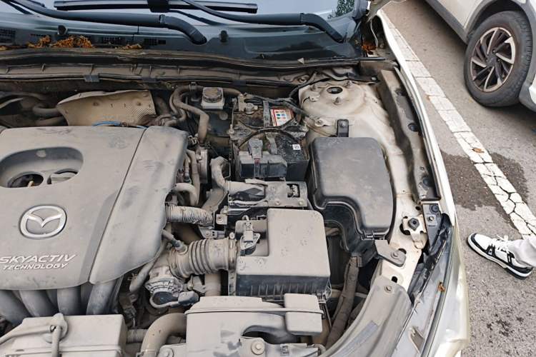 Used Mazda 3 Axela 2014 Sedan 1.5L Automatic Prestige Model Engine Bay Left