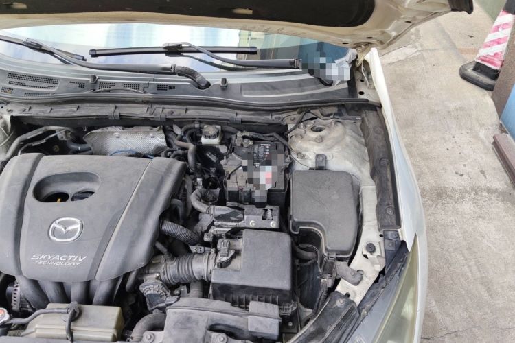 Used Mazda 3 Axela 2014 Sedan 1.5L Automatic Comfort Model Engine Bay Left