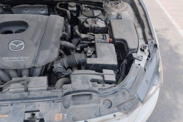 Used Mazda 3 Axela 2014 Sedan 1.5L Automatic Comfort Model Engine Bay Left