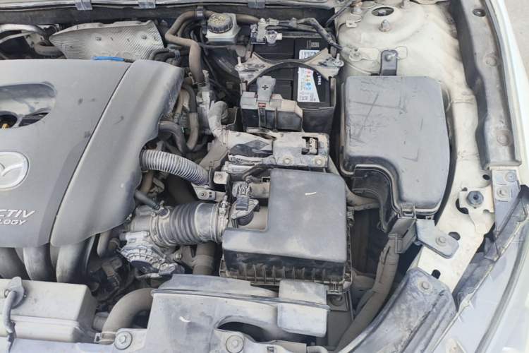 Used Mazda 3 Axela 2014 Sedan 1.5L Manual Comfort Model Engine Bay Left